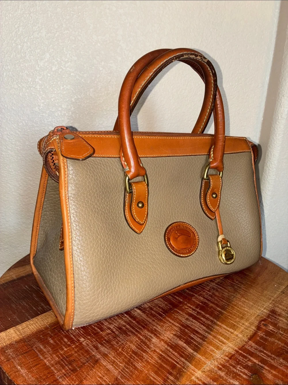 Dooney Bourke Satchel 2-Tone Pebble Leather, Tan/Taupe all weather bag, VTG EUC